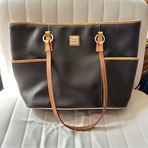 Dooney & Bourke‎ • Brown Leather Tote Bag